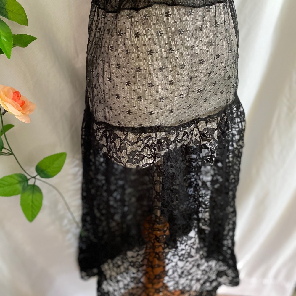 Black lace underskirt for your underskirt lol